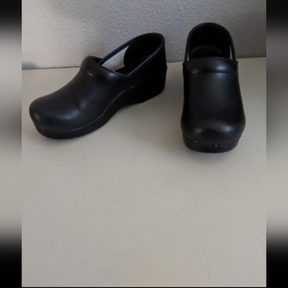 Black Clogs Shoes Slip Ons Comfort Support Professional Office Student